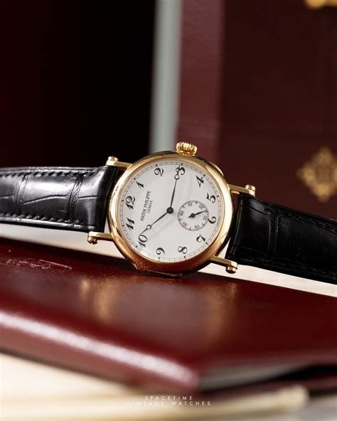 patek philippe officers watch ref 3960j|PATEK PHILIPPE, REF. 3960J, CALATRAVA .